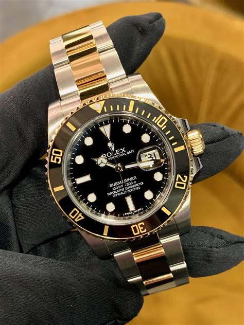 Rolex Submariner Yellow gold .